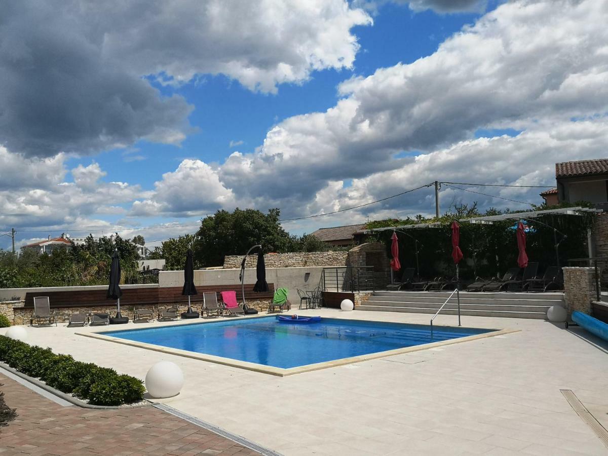 Villa Anja 2Nd Floor Peroj Exterior foto