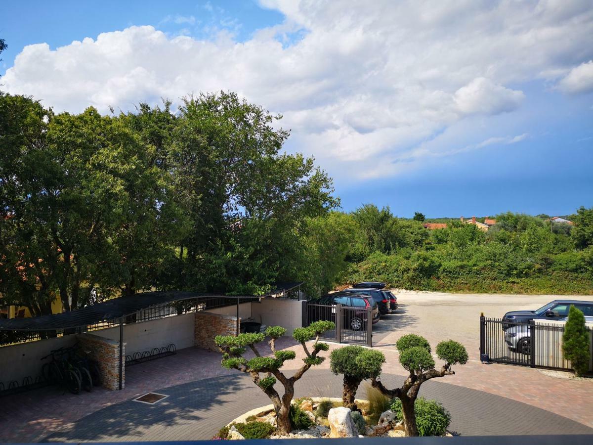 Villa Anja 2Nd Floor Peroj Exterior foto